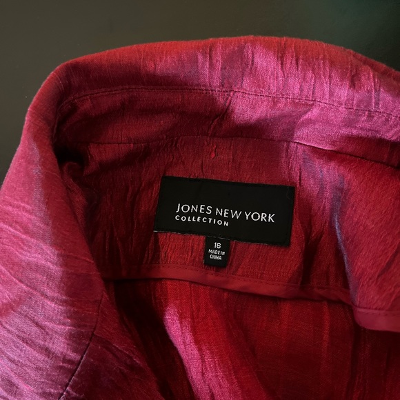 Gorgeous Vintage Jones NY Blouse - Picture 5 of 5